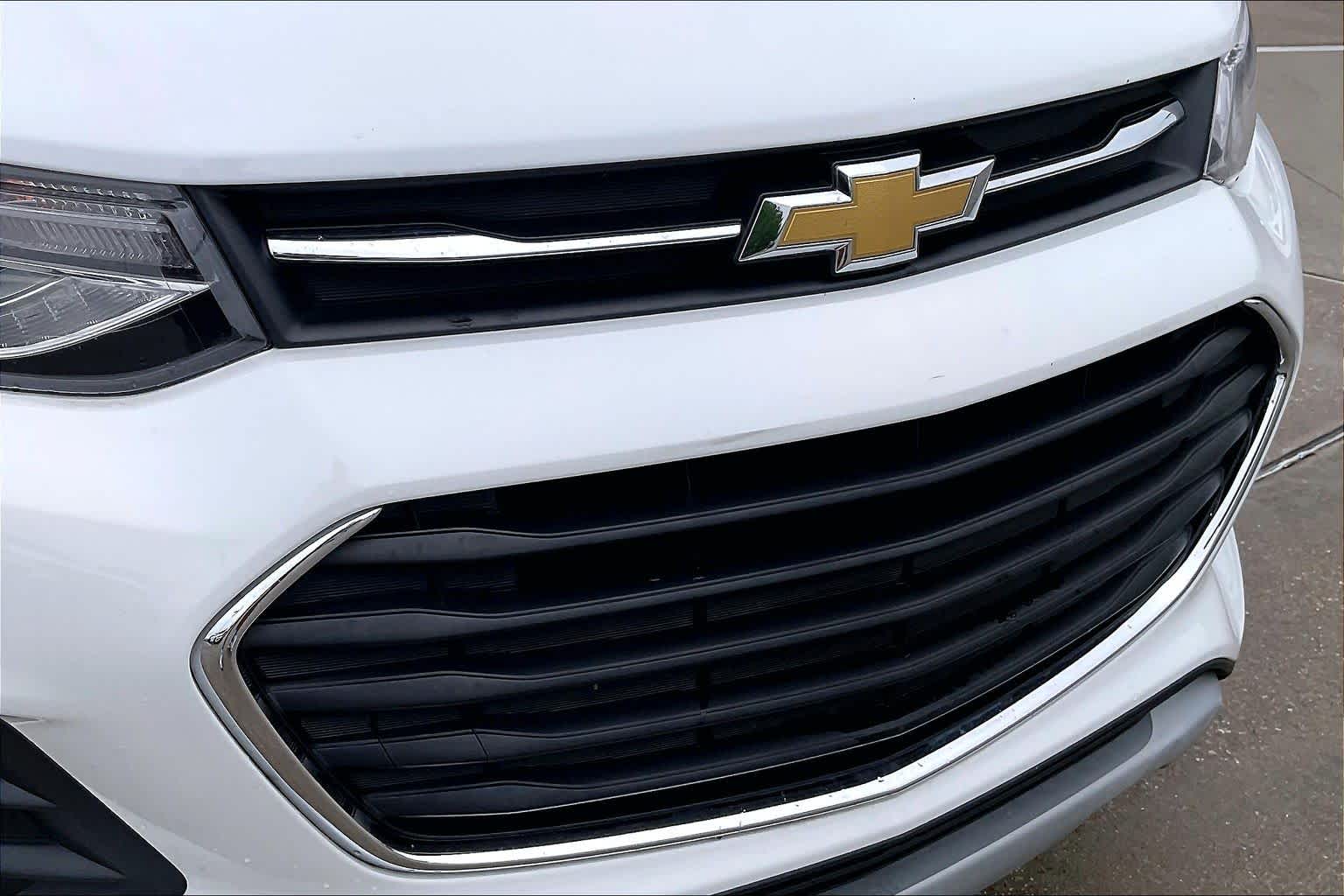 2020 Chevrolet Trax LT Summit White at AutoNation USA Katy
