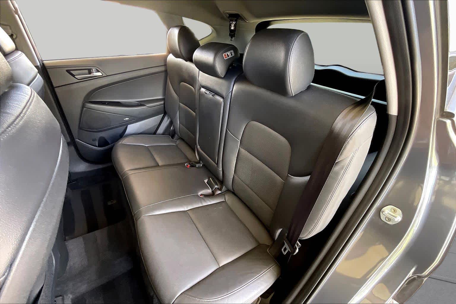 2017 Hyundai Tucson SE Plus Coliseum Gray at AutoNation USA Katy