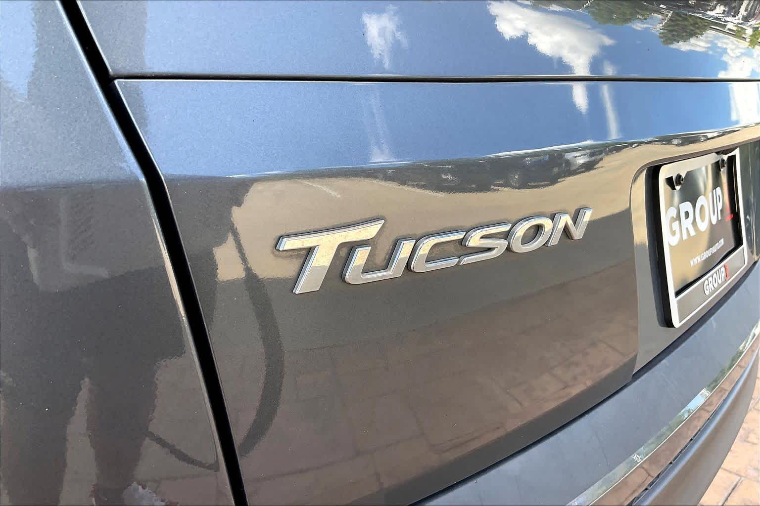 2017 Hyundai Tucson SE Plus Coliseum Gray at AutoNation USA Katy