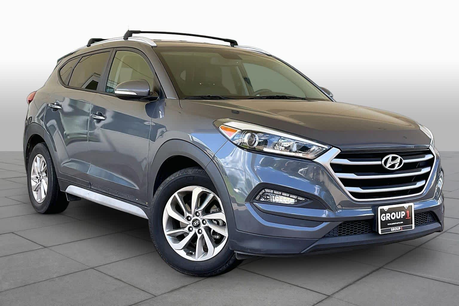 2017 Hyundai Tucson SE Plus Coliseum Gray at AutoNation USA Katy