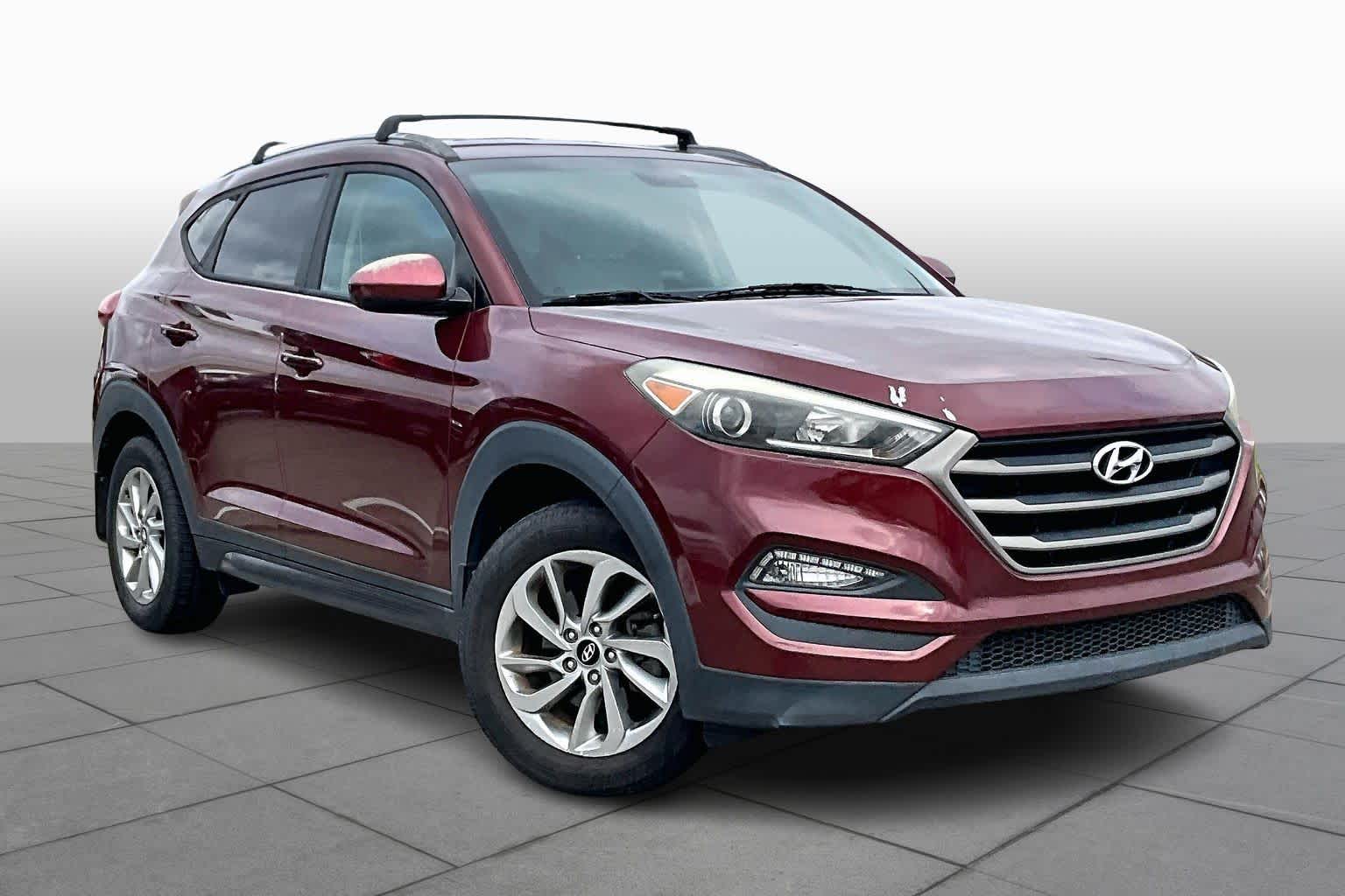 2016 Hyundai Tucson SE Ruby Wine at Honda of Clear Lake