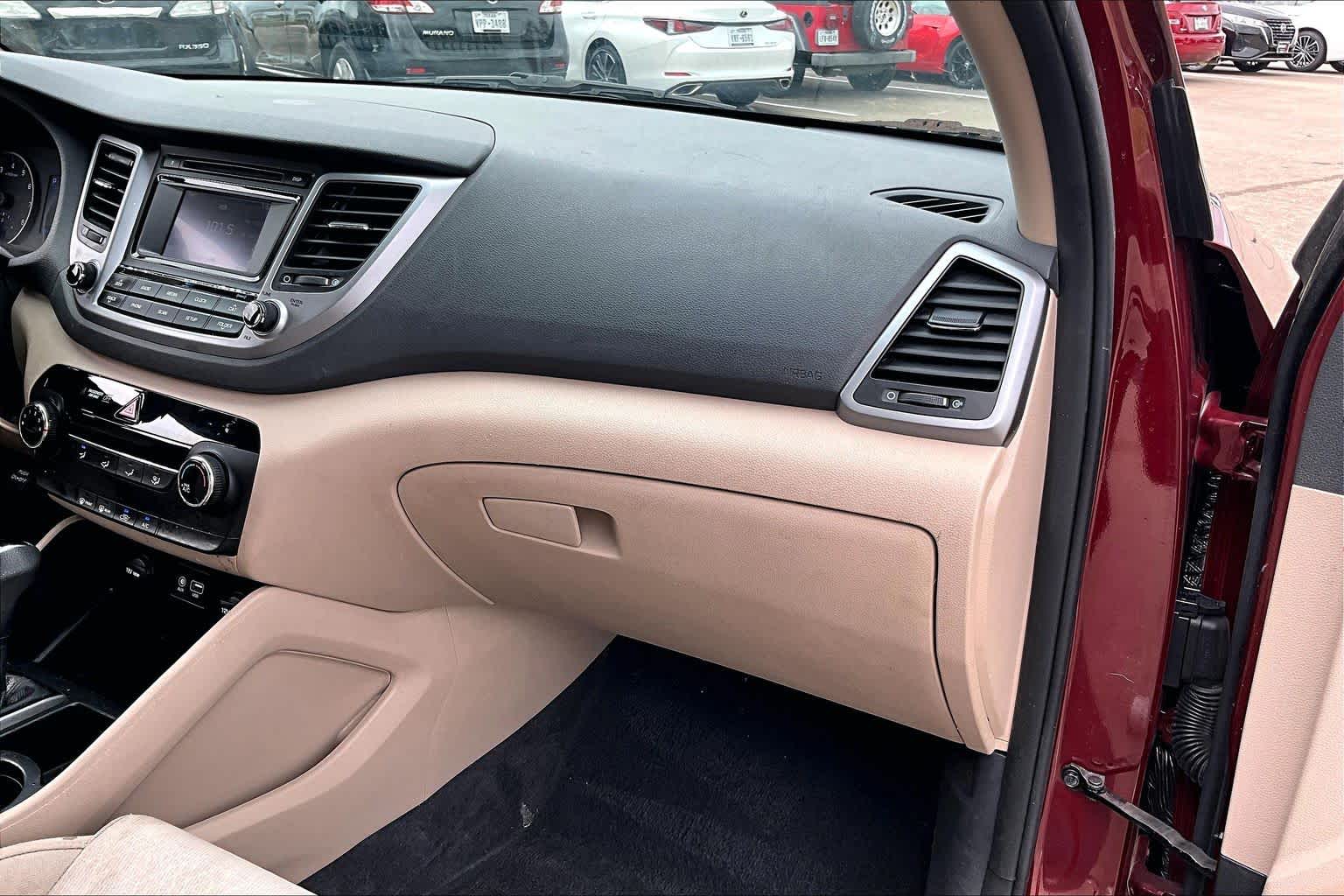 2016 Hyundai Tucson SE Ruby Wine at Honda of Clear Lake