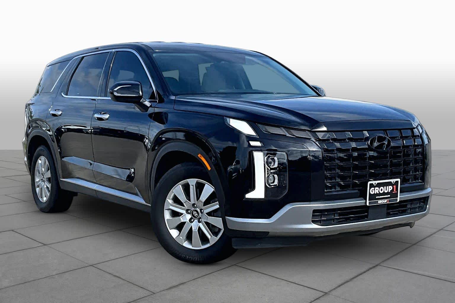 2023 Hyundai Palisade photo 3 of 34
