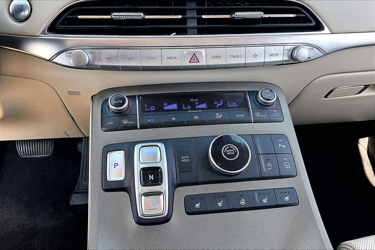2020 Hyundai Palisade Limited Hyper White at Honda of Clear Lake