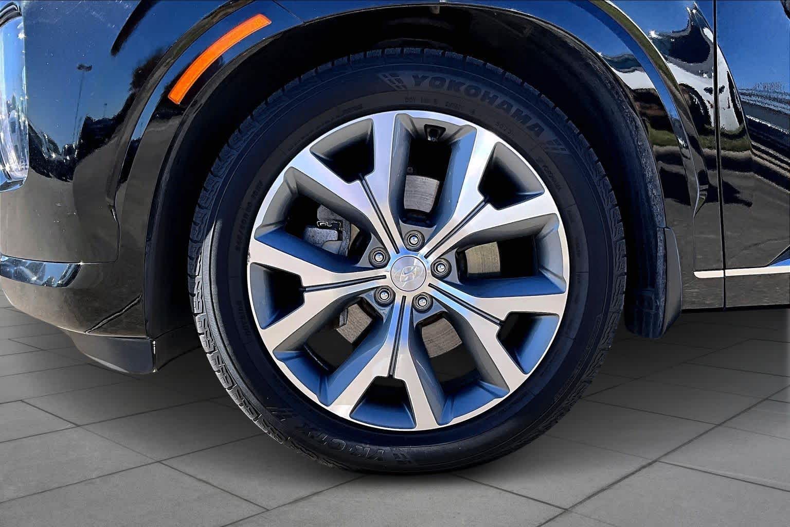 2021 Hyundai Palisade Limited Becketts Black at Honda of Clear Lake