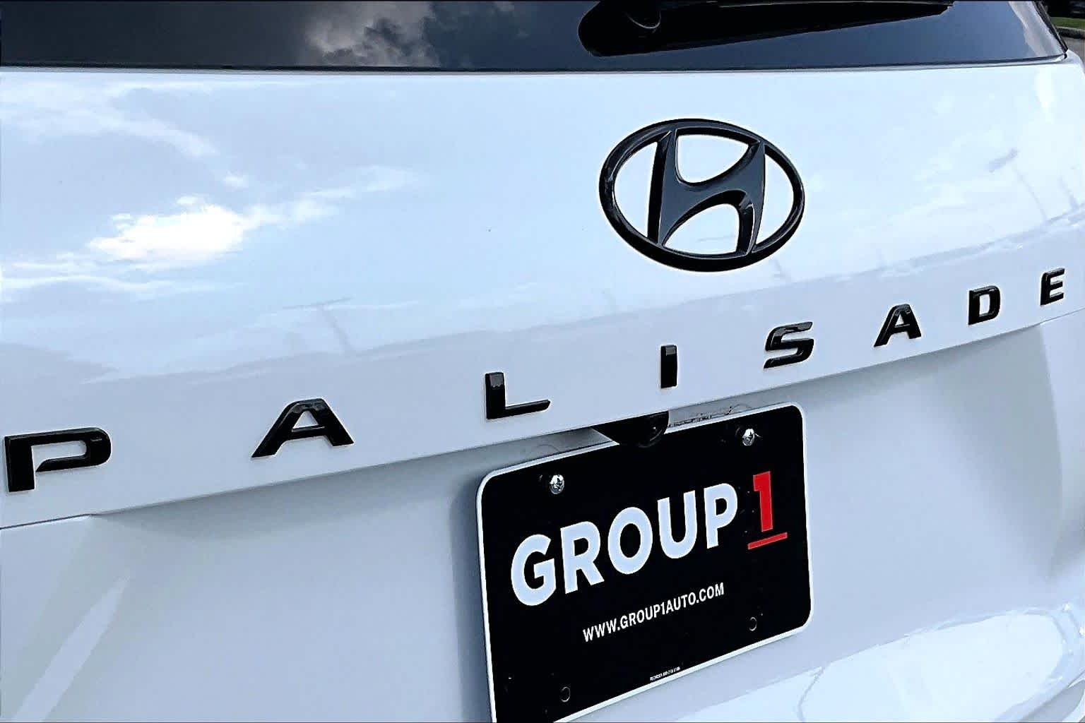 2025 Hyundai Palisade Calligraphy Night Edition Hyper White at Mercedes-Benz of Houston North