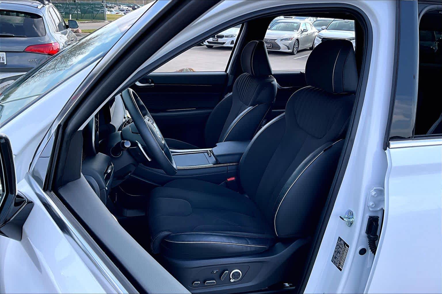 2025 Hyundai Palisade Calligraphy Night Edition Hyper White at Mercedes-Benz of Houston North