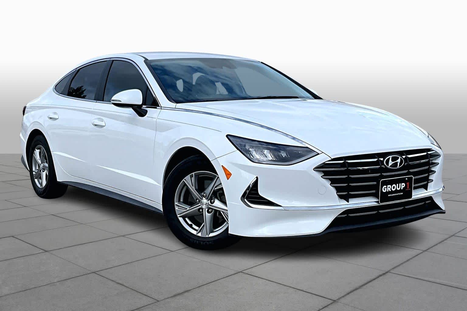 2023 Hyundai Sonata SE Serenity White at Robbins Nissan