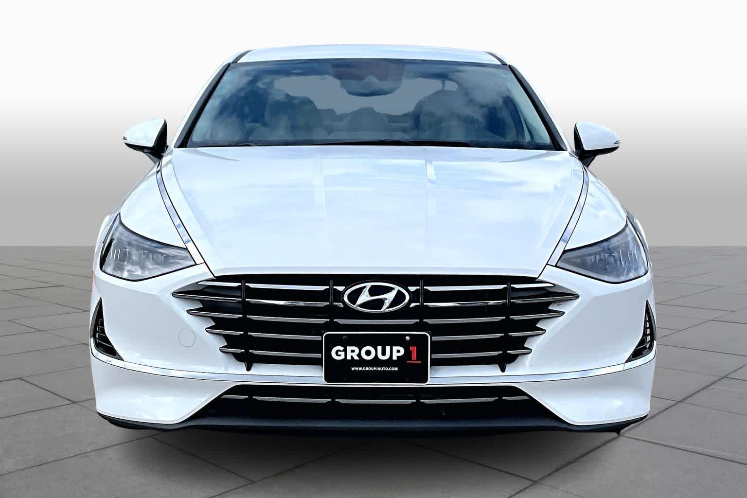 2023 Hyundai Sonata SE Serenity White at Robbins Nissan