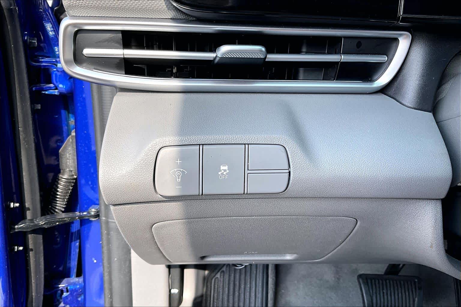 2024 Hyundai Elantra SEL Intense Blue at HGreg Houston