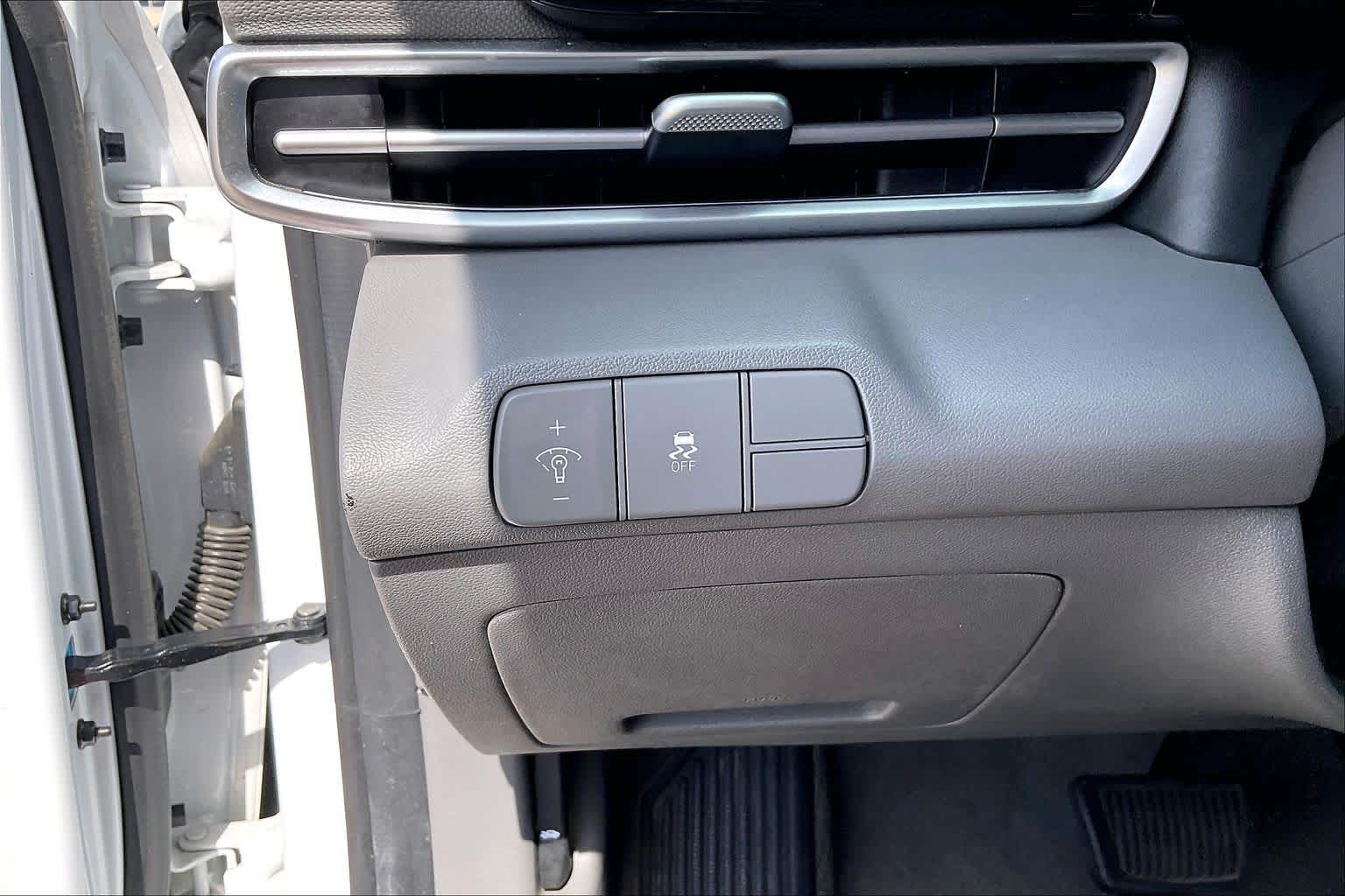 2025 Hyundai Elantra SEL Convenience Serenity White at Group 1 Toyota Southwest