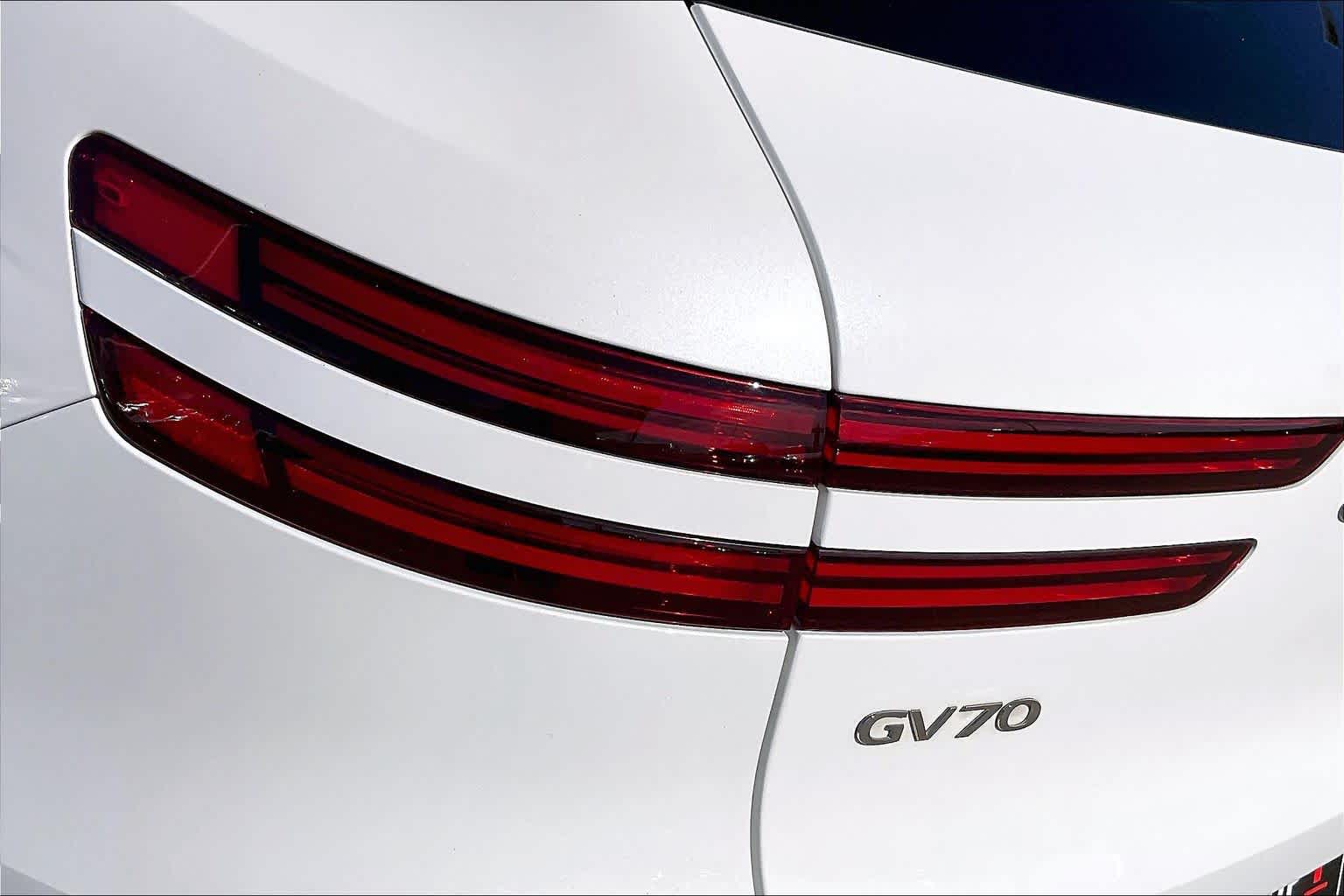 2022 Genesis GV70 2.5T Uyuni White at Lone Star Chevrolet