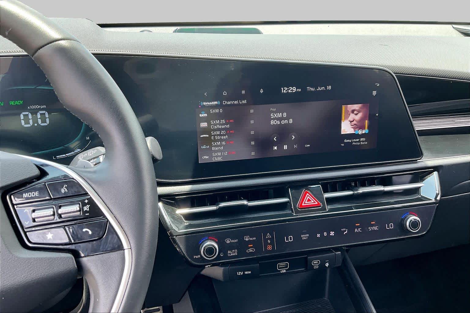 2024 Kia Niro Plug-In Hybrid SX Touring - 5