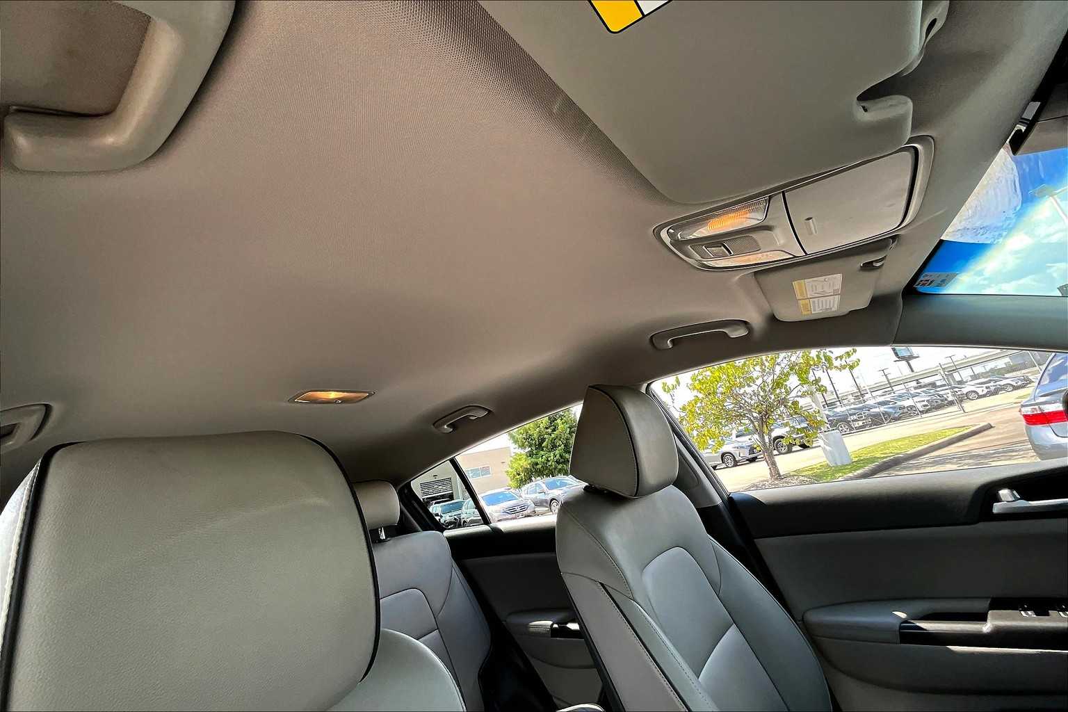 2017 Kia Sportage EX - 11