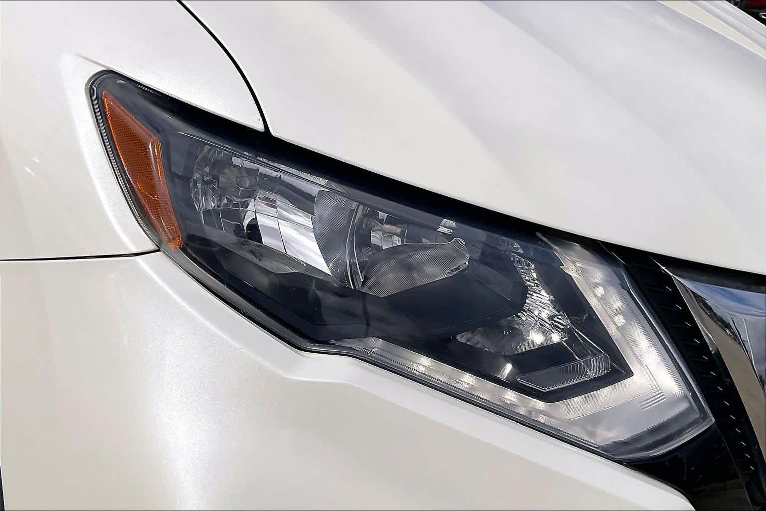 2018 Nissan Rogue SV Pearl White at Mercedes-Benz of Houston North