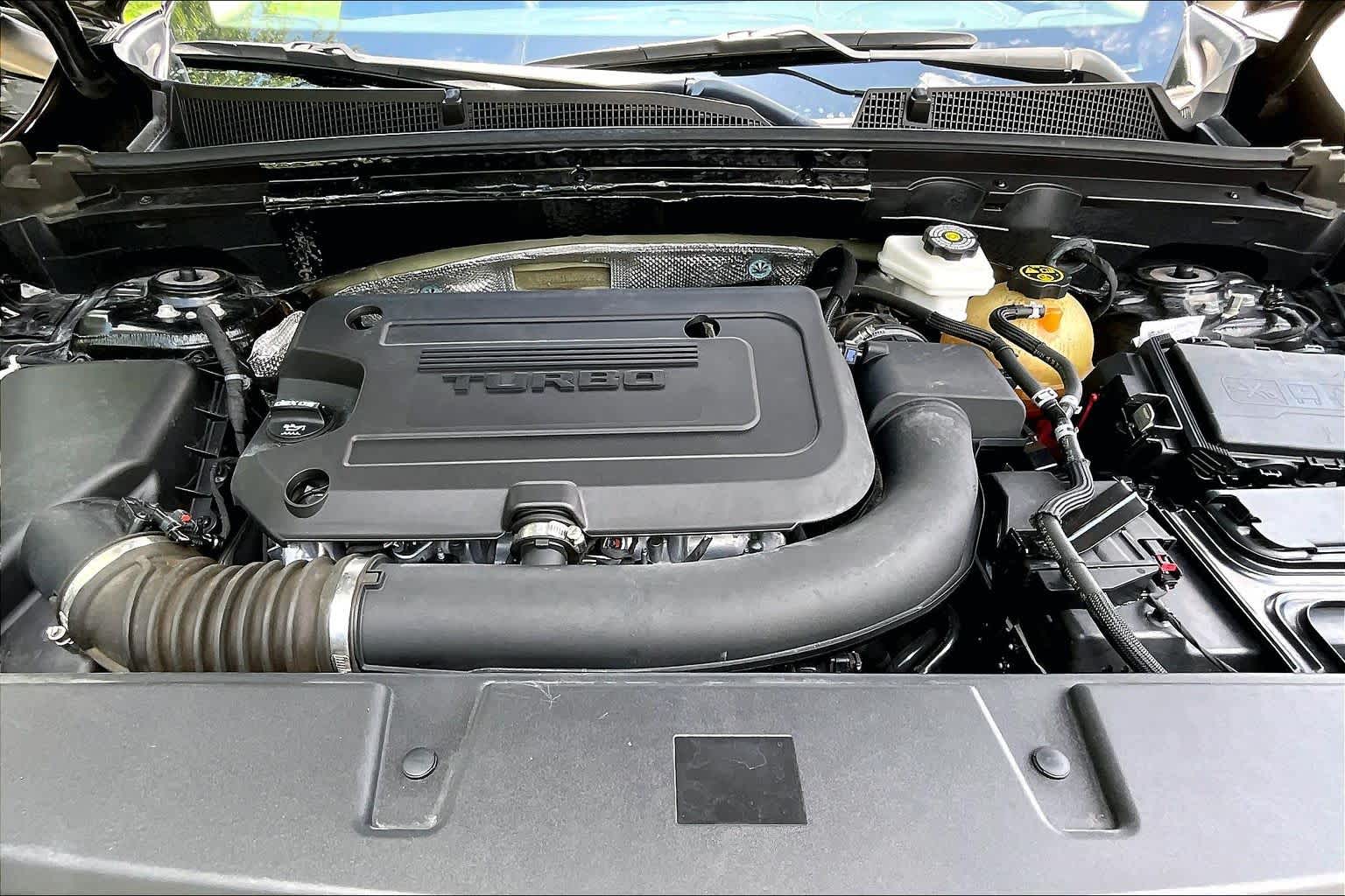2022 Buick Envision Essence Ebony Twilight Metallic at Group 1 GMC Buick South