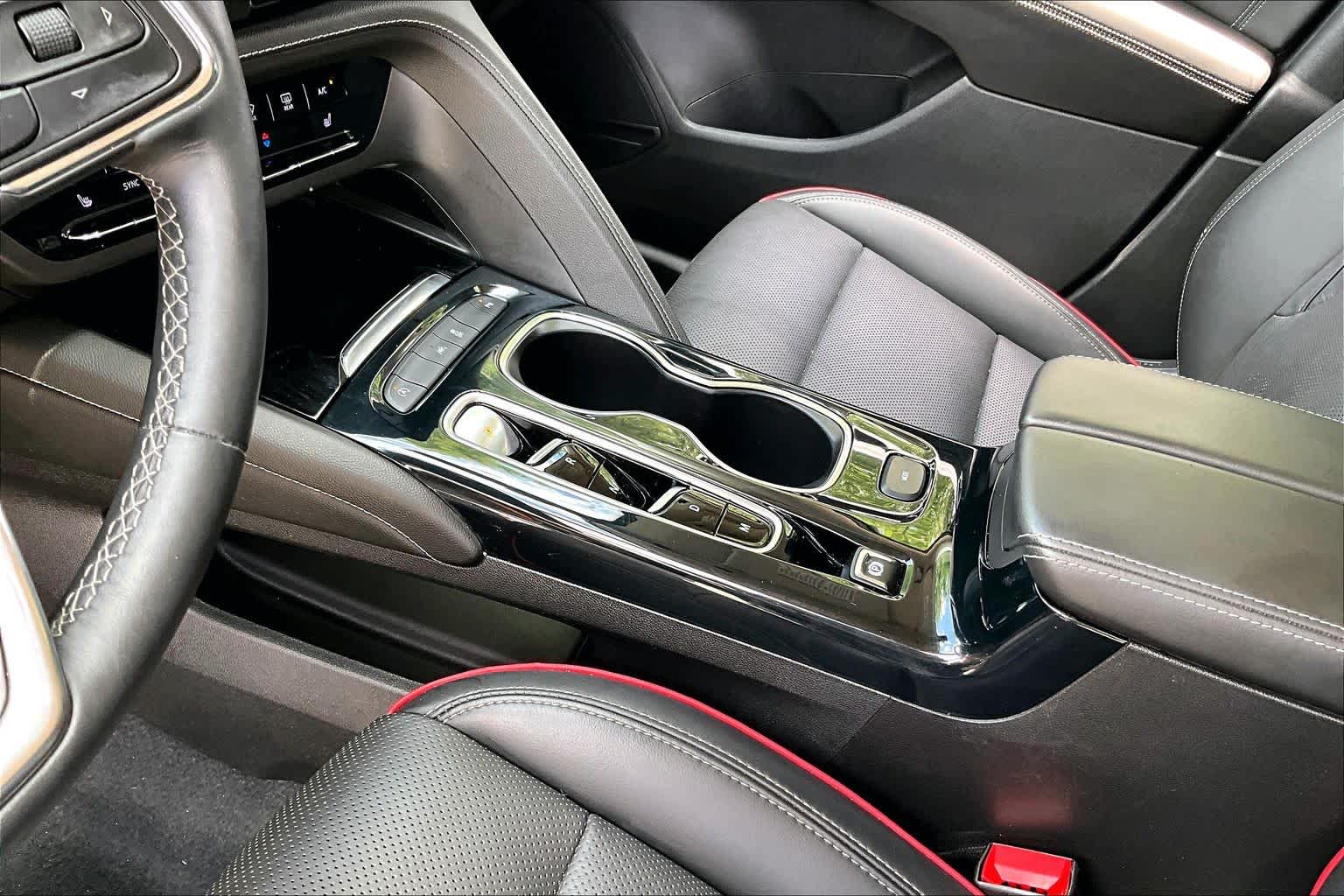 2022 Buick Envision Essence Ebony Twilight Metallic at Group 1 GMC Buick South