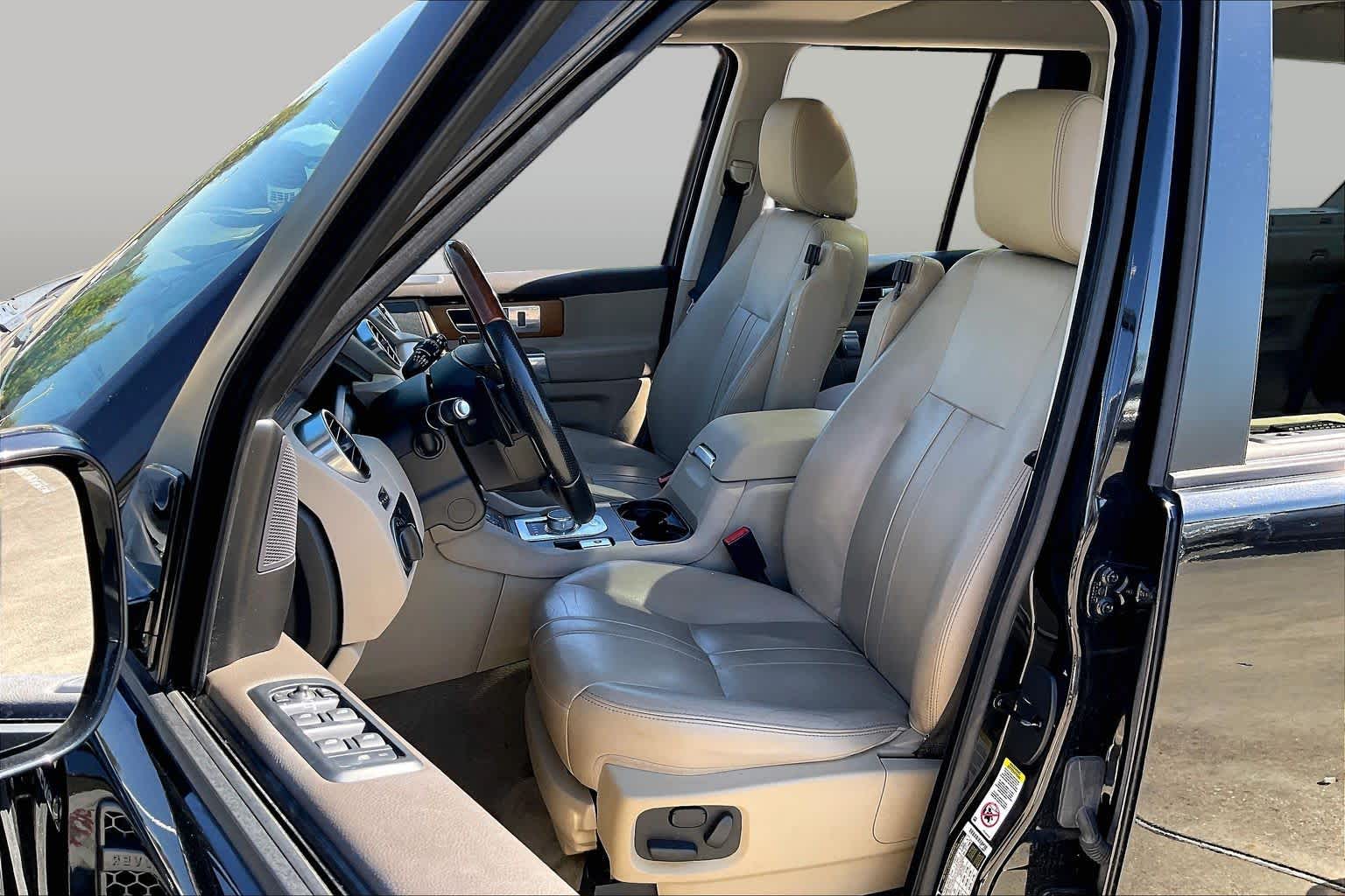 2016 Land Rover LR4 photo 7 of 33