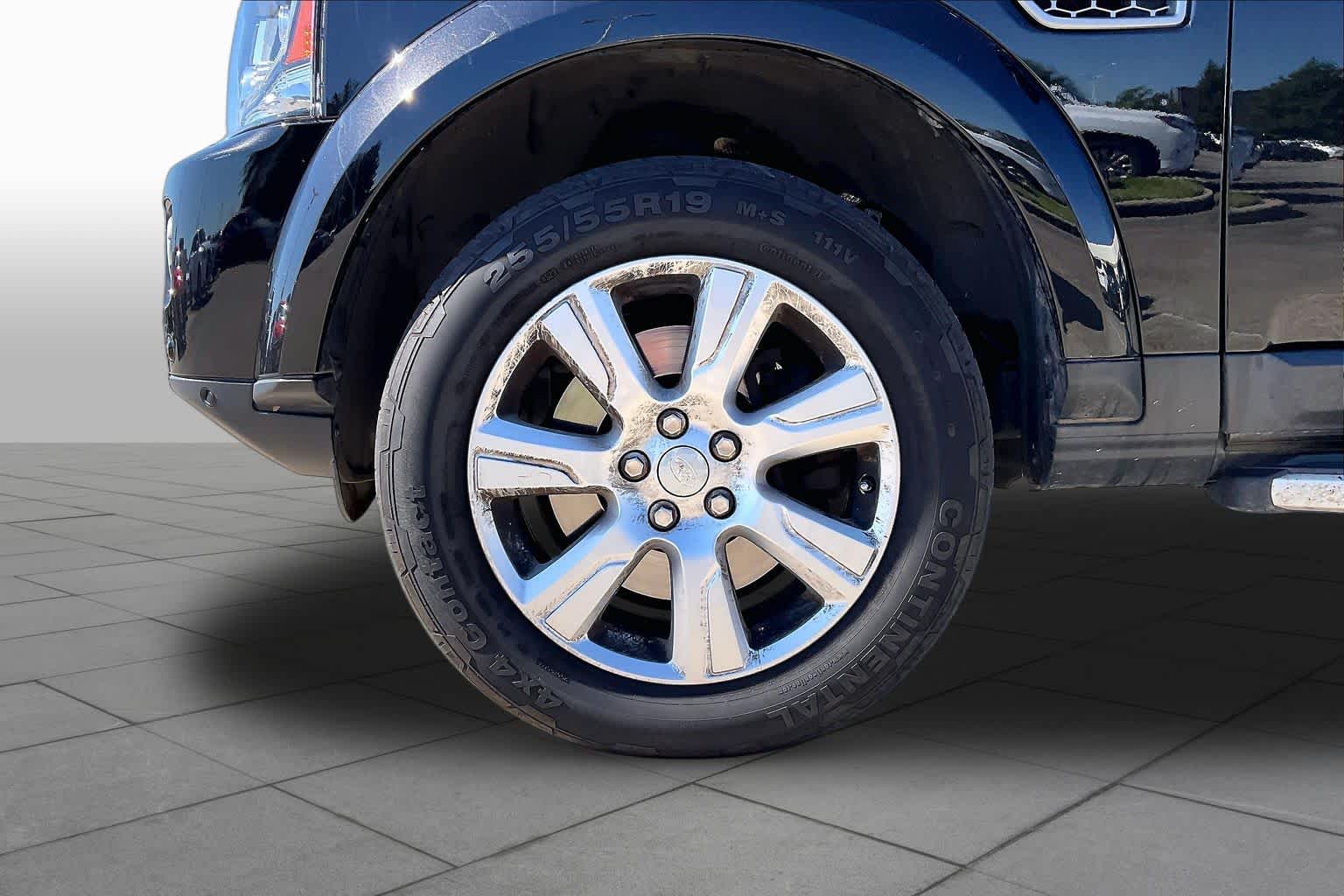 2016 Land Rover LR4 photo 10 of 33