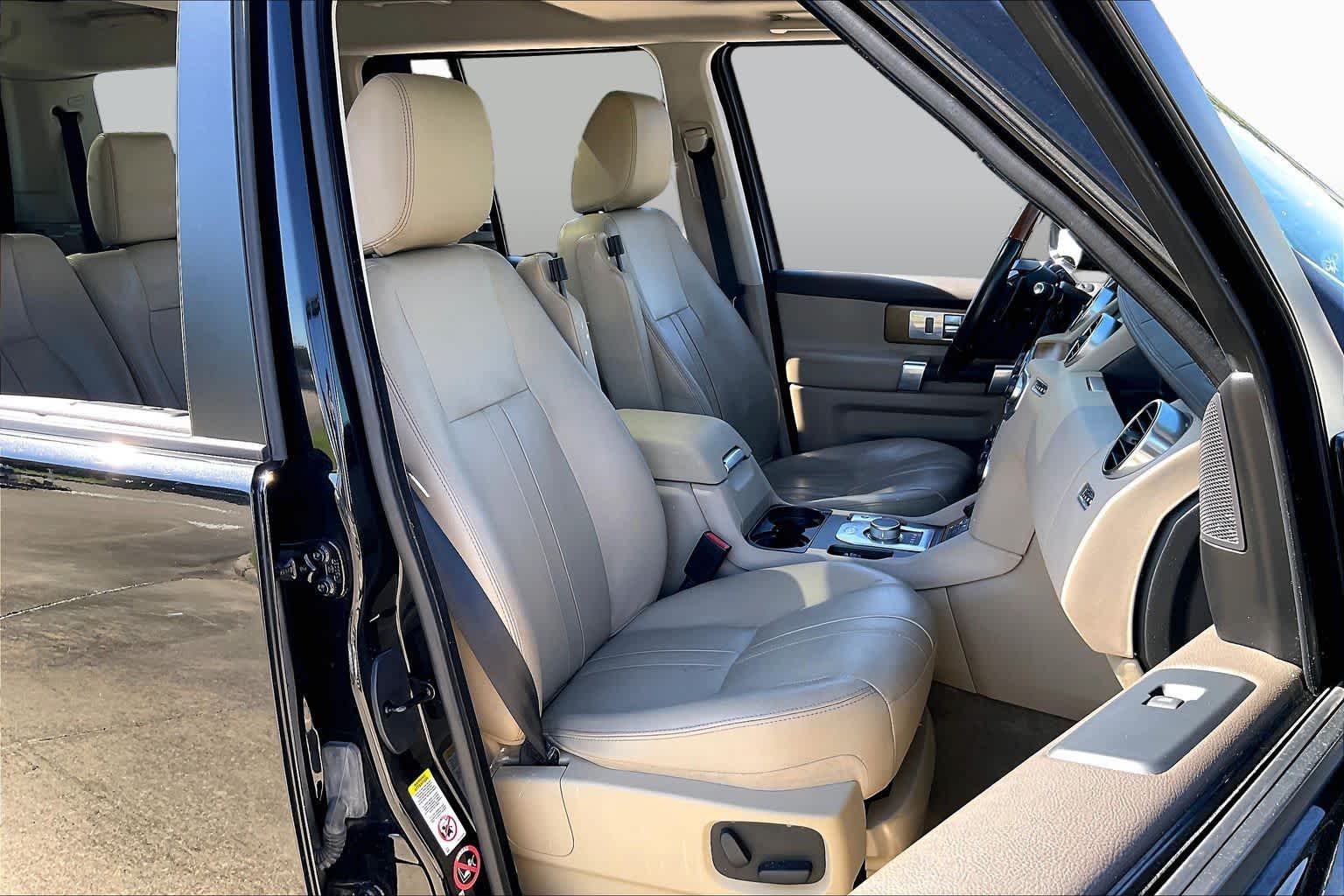 2016 Land Rover LR4 photo 8 of 33
