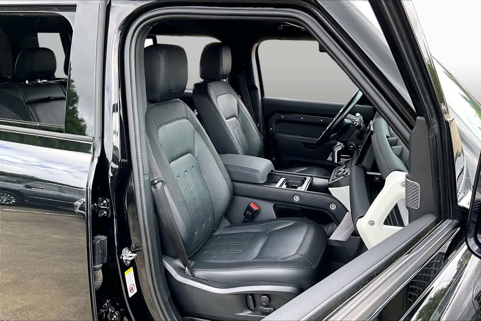 2022 Land Rover Defender X-Dynamic SE Santorini Black Metallic at AutoNation Chrysler Jeep Dodge Ram Spring