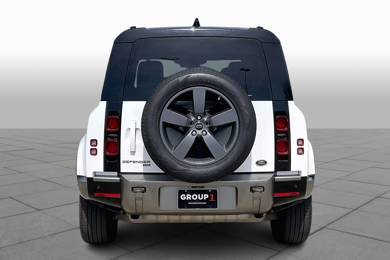 2021 Land Rover Defender X-Dynamic SE - 4