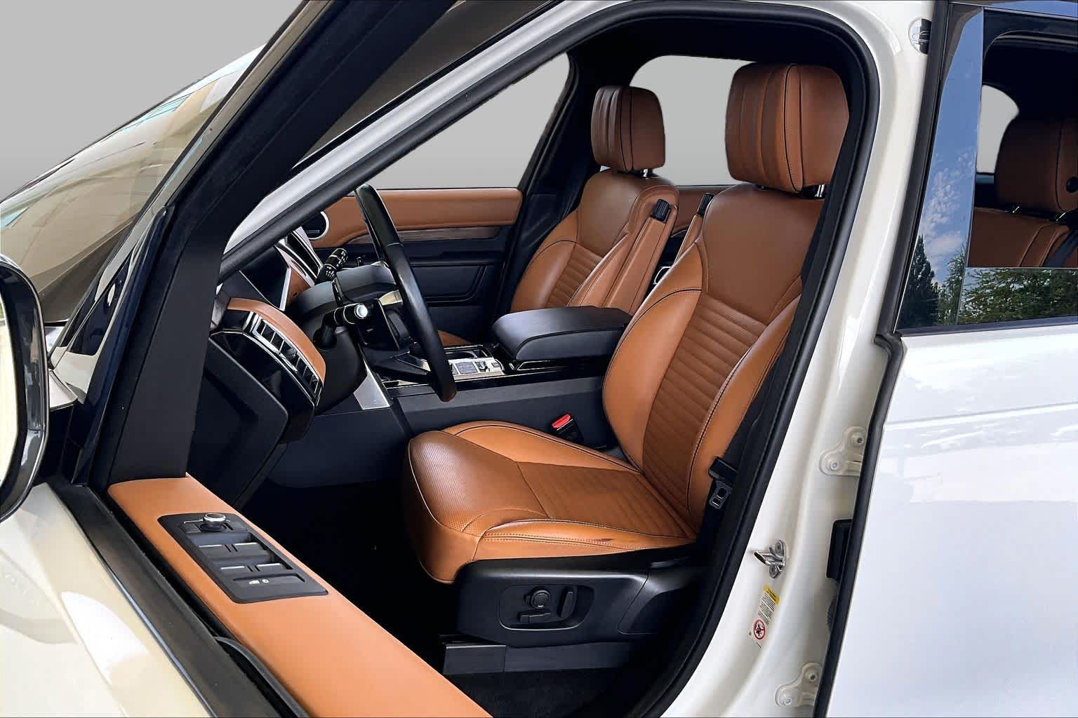 2020 Land Rover Discovery HSE Luxury - 6