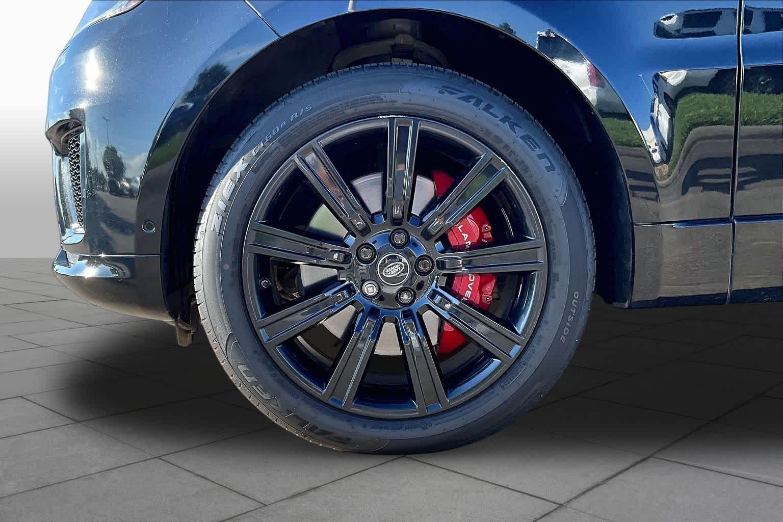 2020 Land Rover Range Rover Sport photo 10 of 35