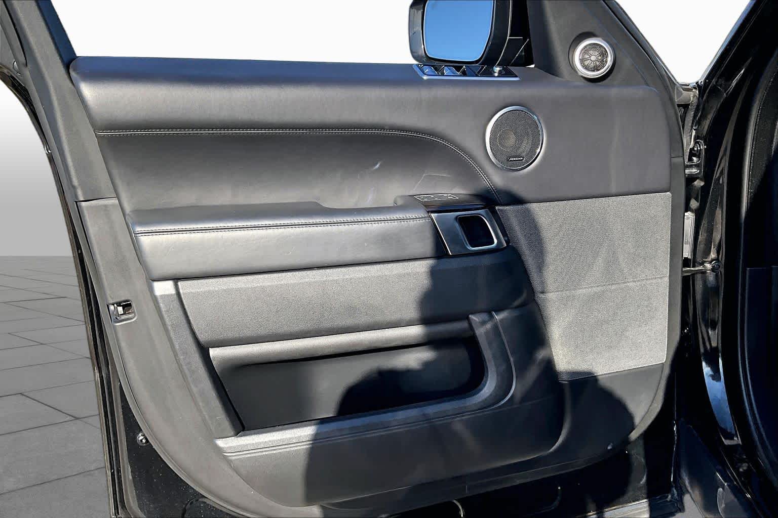 2020 Land Rover Range Rover Sport photo 20 of 35