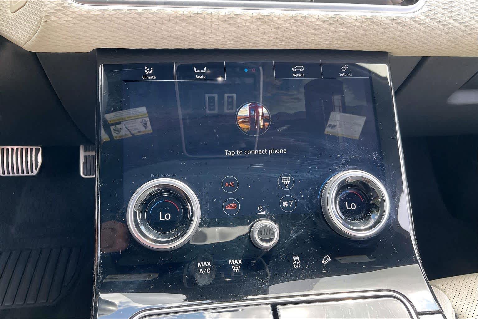 2019 Land Rover Range Rover Velar photo 33 of 34