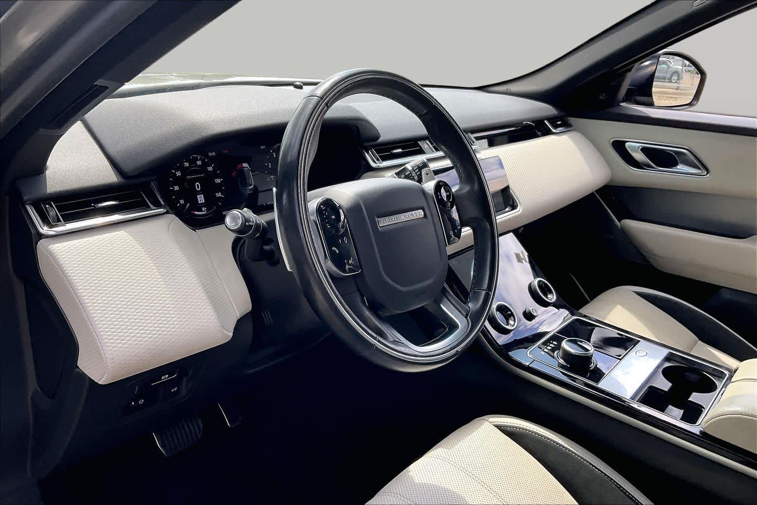 2019 Land Rover Range Rover Velar photo 16 of 34