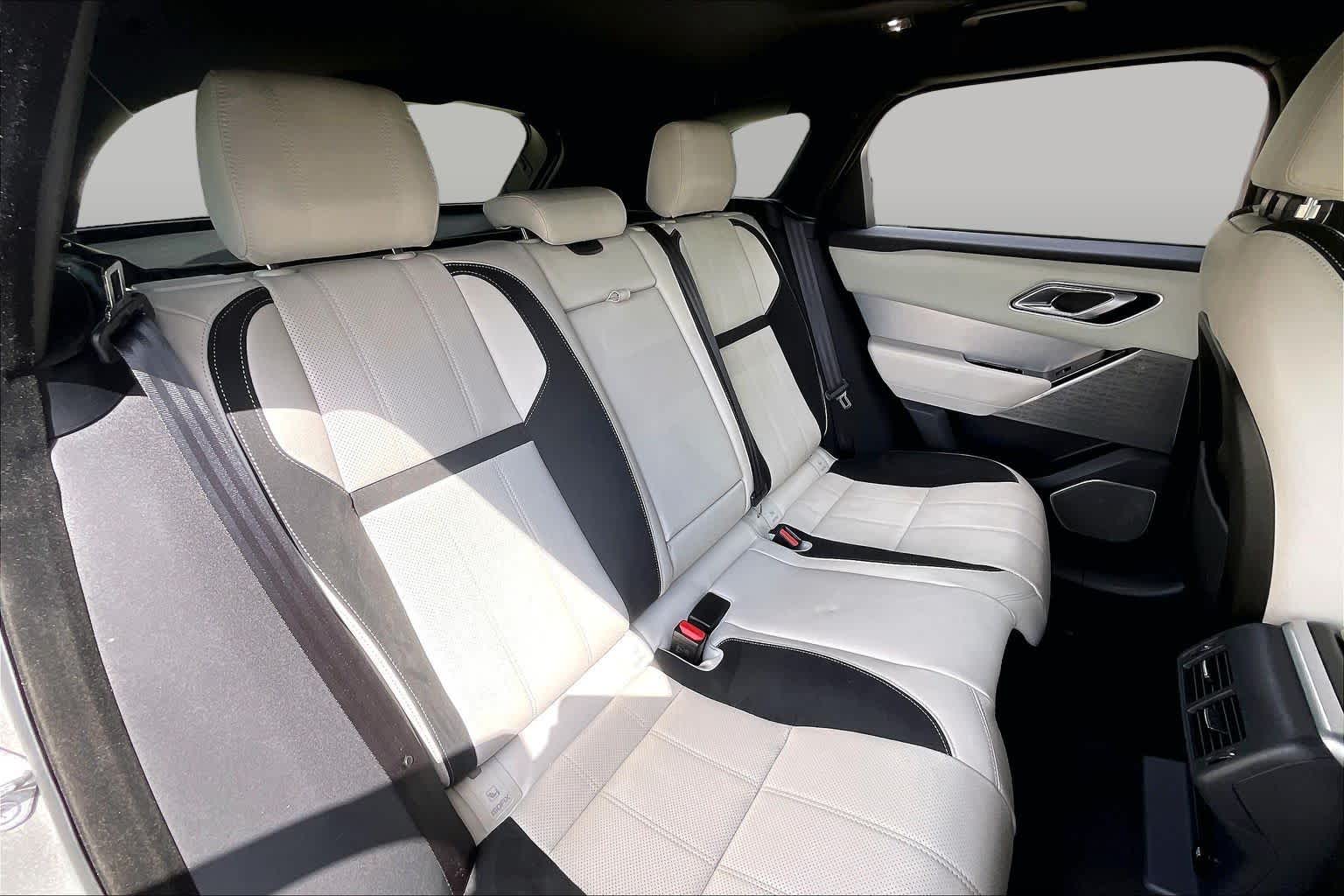 2019 Land Rover Range Rover Velar photo 18 of 34