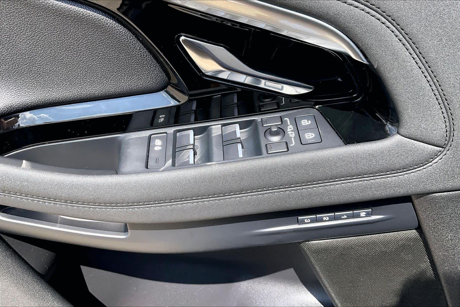 2023 Land Rover Range Rover Evoque SE Santorini Black Metallic at HGreg Houston