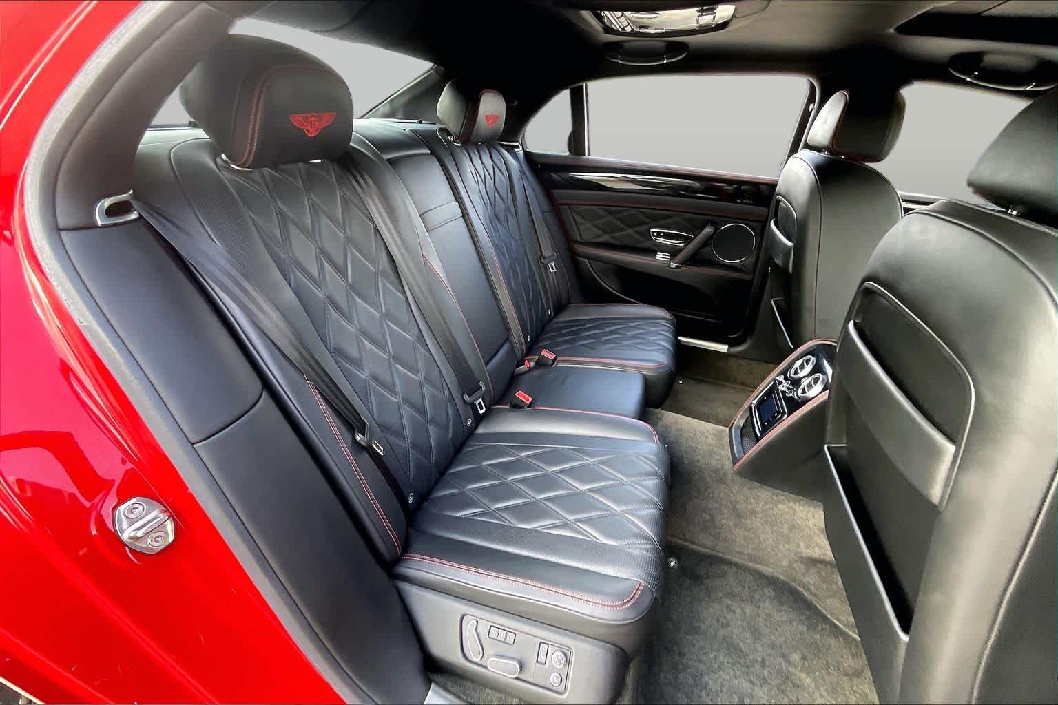 2015 Bentley Flying Spur photo 17 of 31