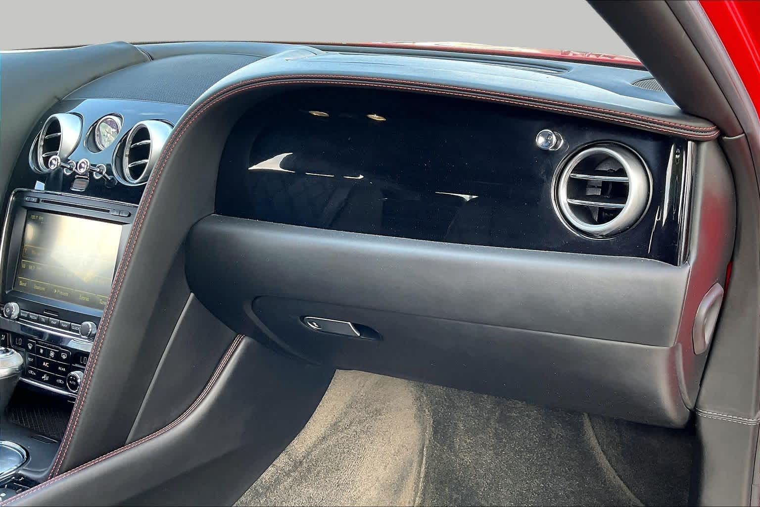 2015 Bentley Flying Spur photo 16 of 31