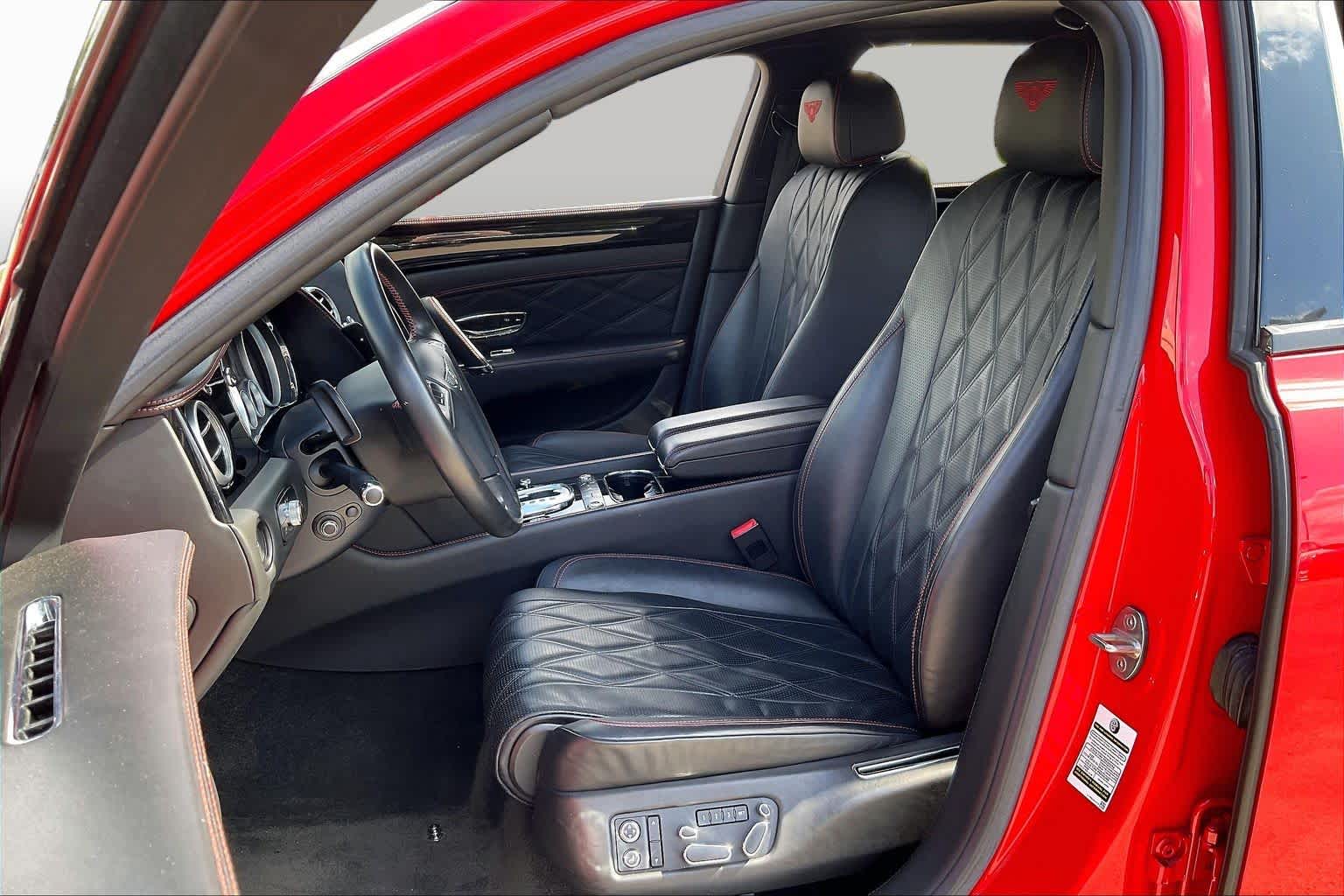 2015 Bentley Flying Spur photo 7 of 31