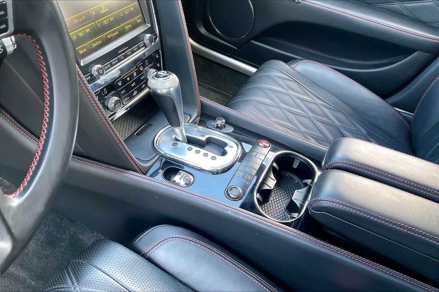 2015 Bentley Flying Spur photo 14 of 31