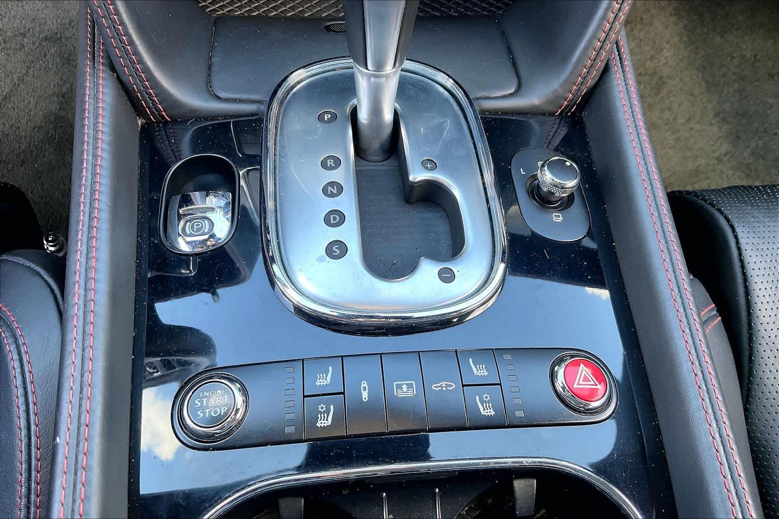 2015 Bentley Flying Spur photo 31 of 31