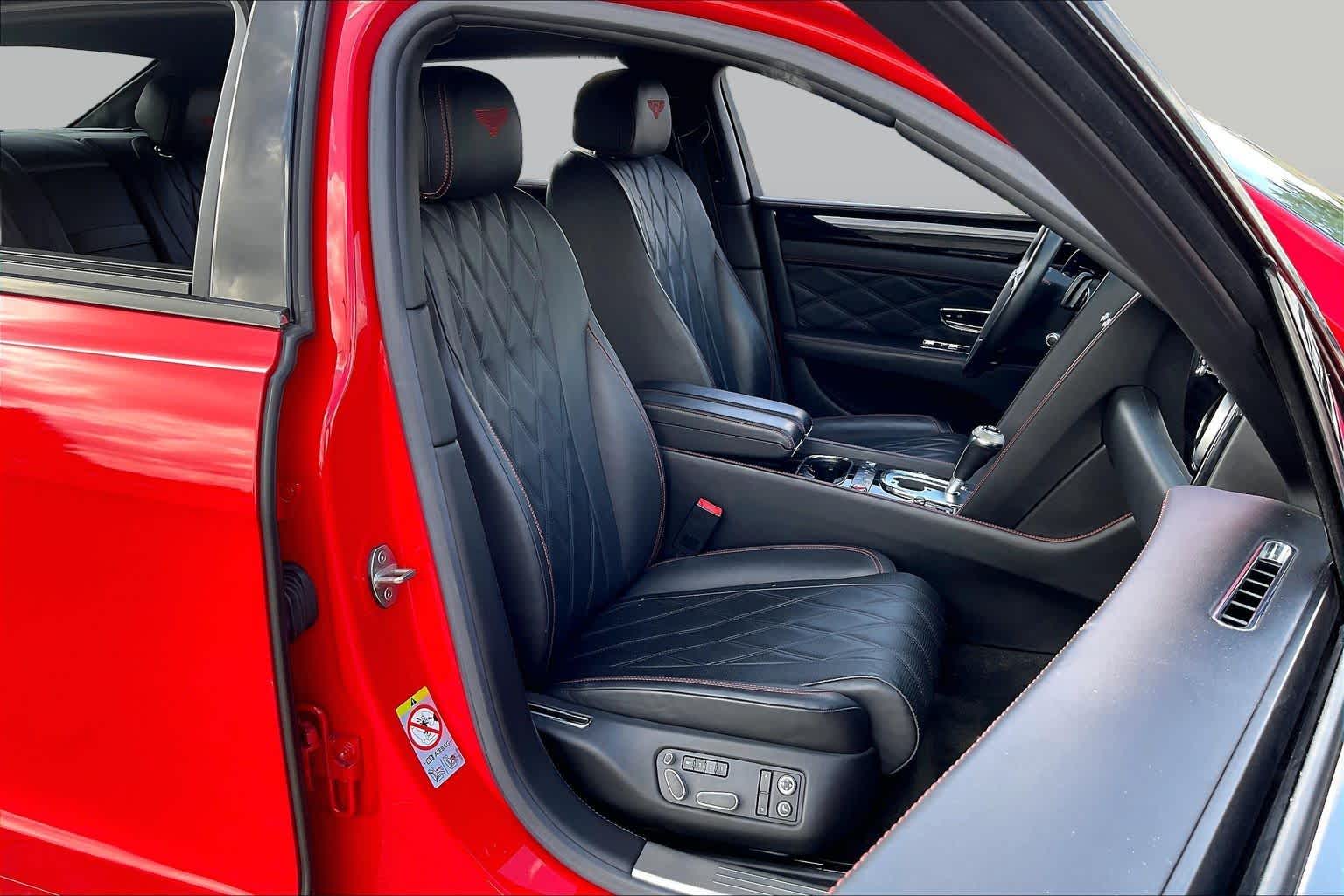 2015 Bentley Flying Spur photo 8 of 31