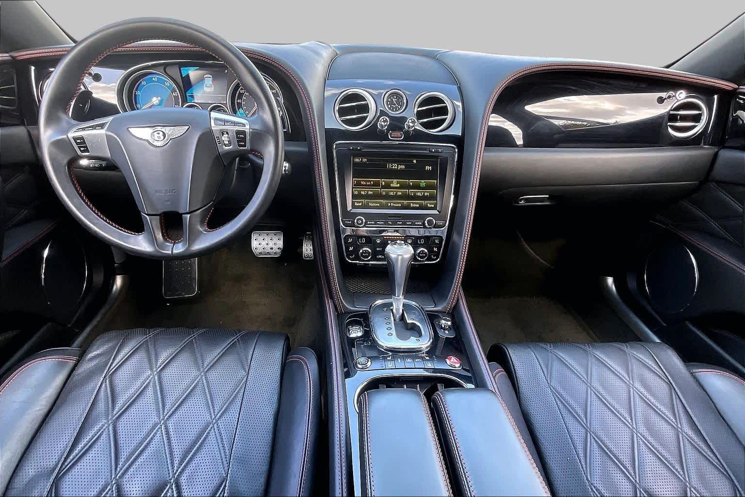 2015 Bentley Flying Spur photo 13 of 31