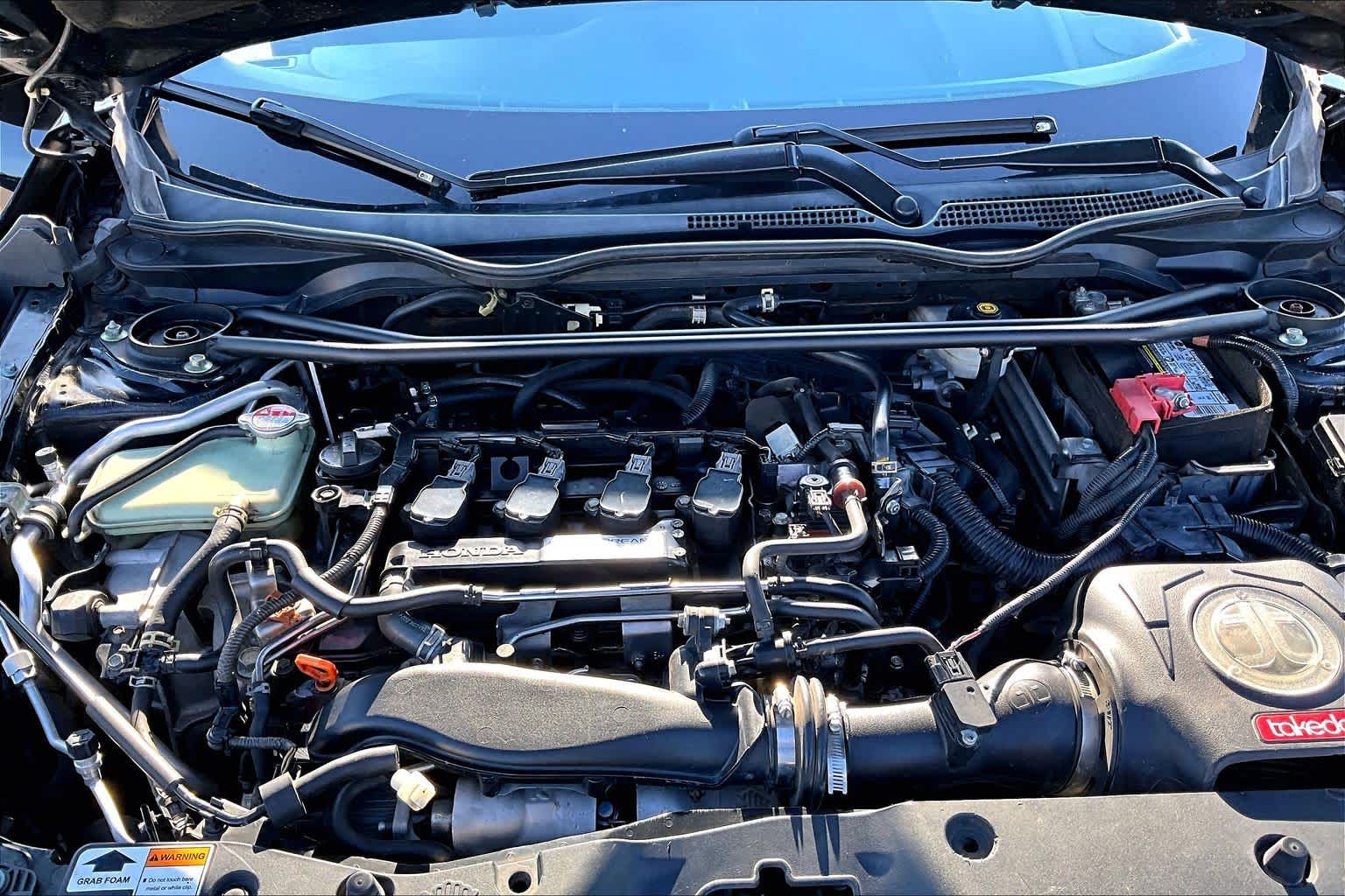 2017 Honda Civic Hatchback photo 30 of 35