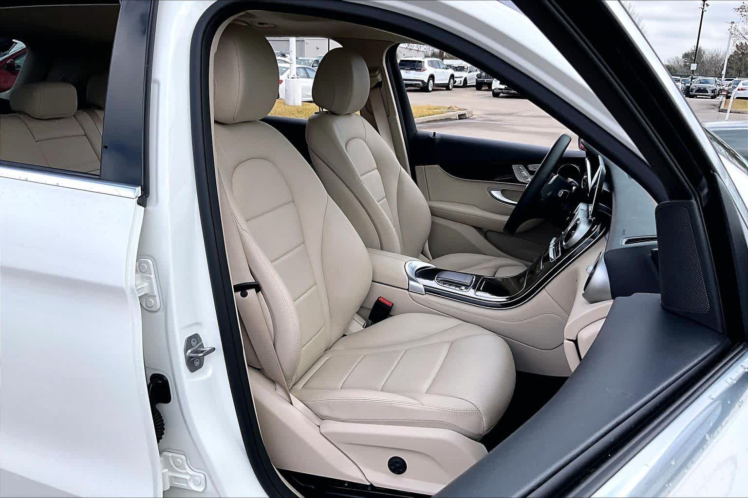2021 Mercedes-Benz GLC 300 GLC 300 Polar White at Westside Kia