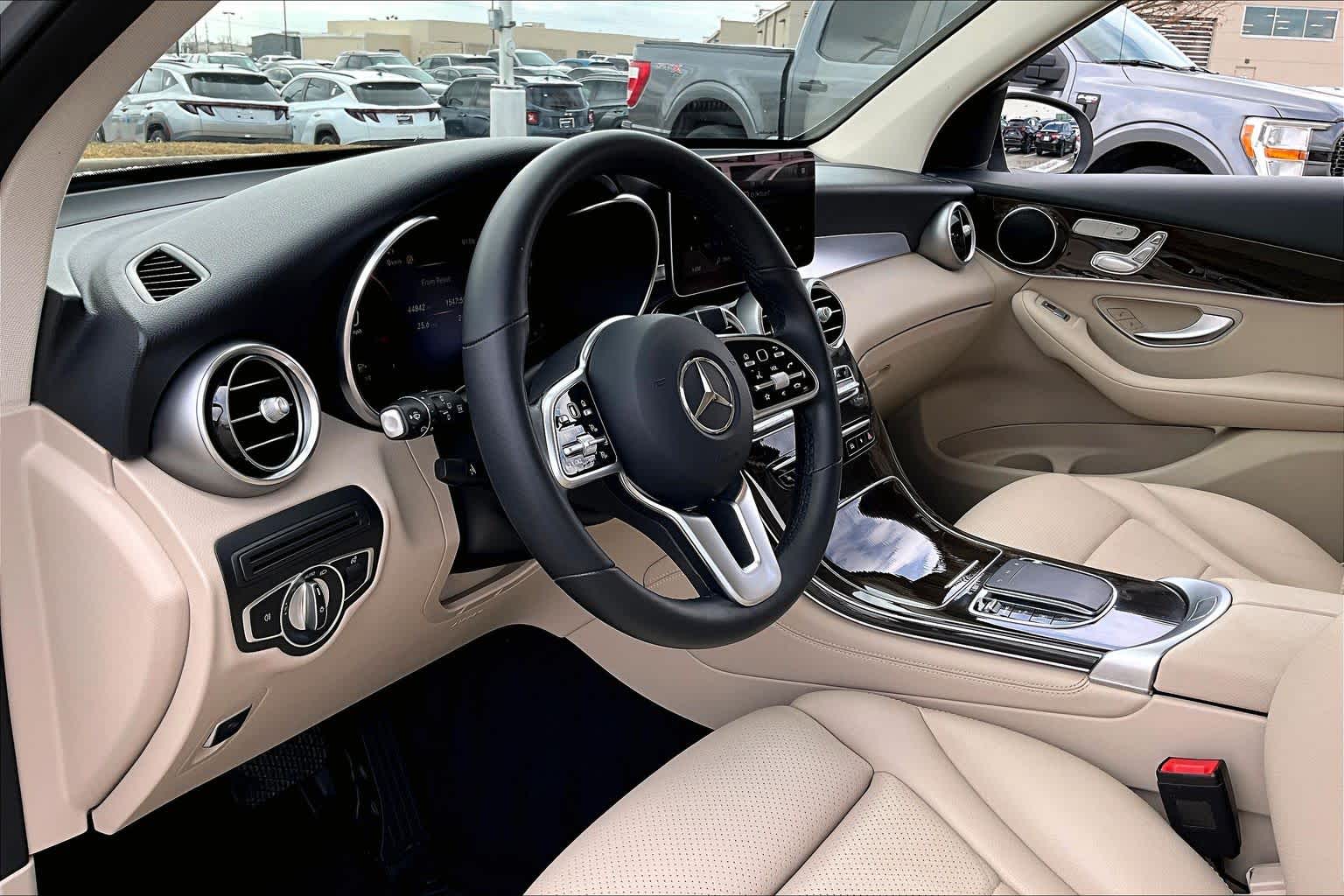 2021 Mercedes-Benz GLC 300 GLC 300 Polar White at Westside Kia