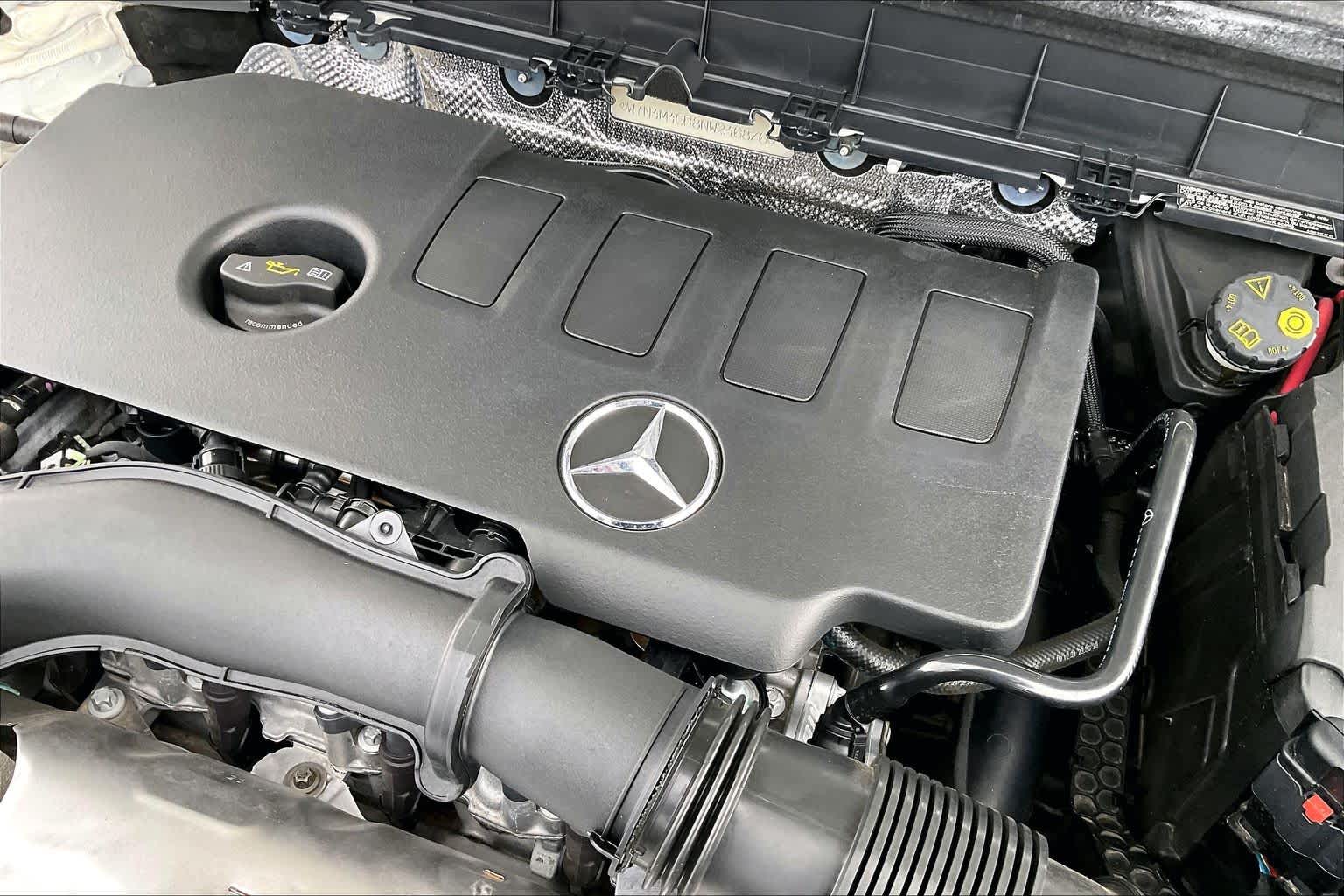 2022 Mercedes-Benz GLB GLB 250 Polar White at Mercedes-Benz of Houston North