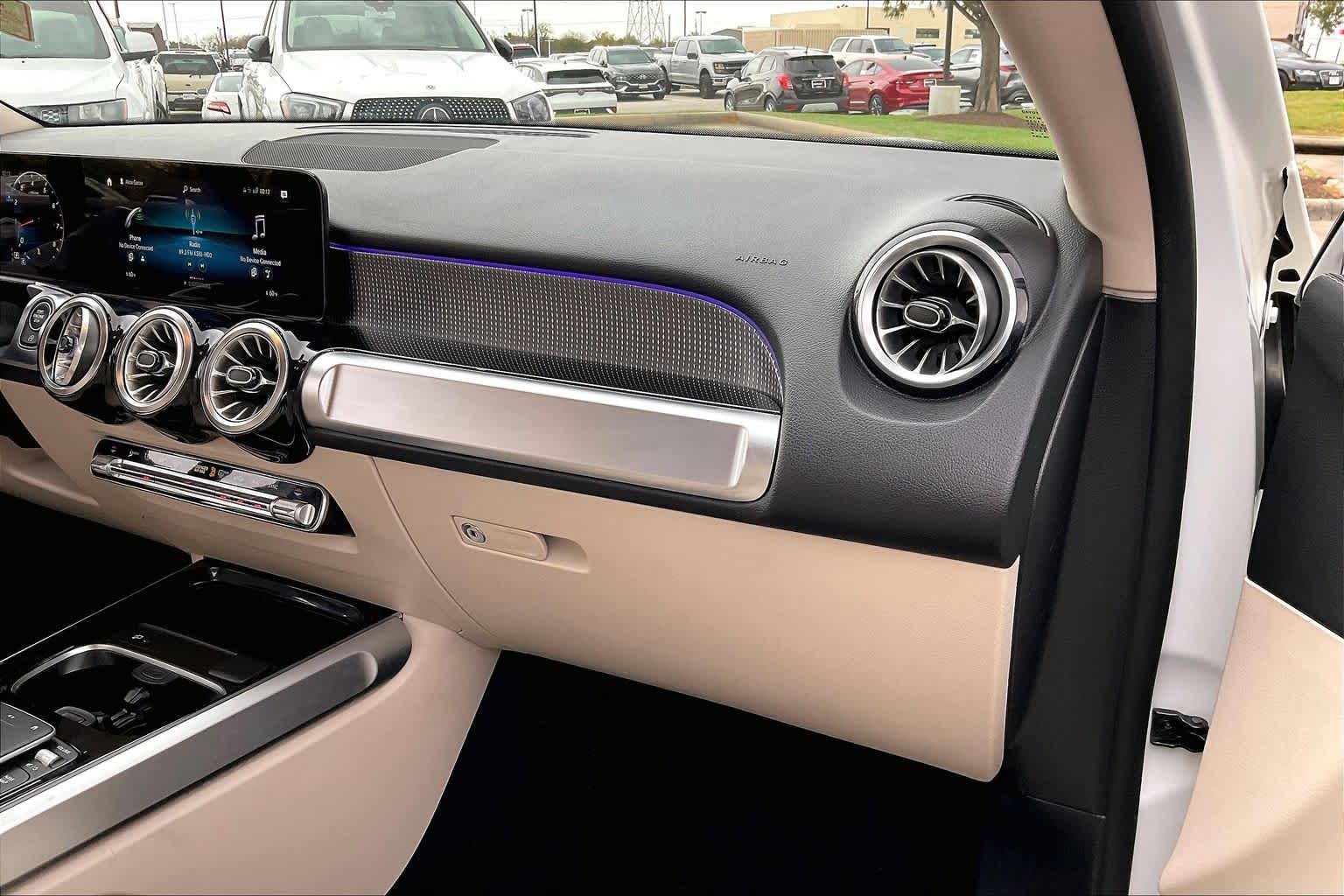 2022 Mercedes-Benz GLB GLB 250 Polar White at Mercedes-Benz of Houston North