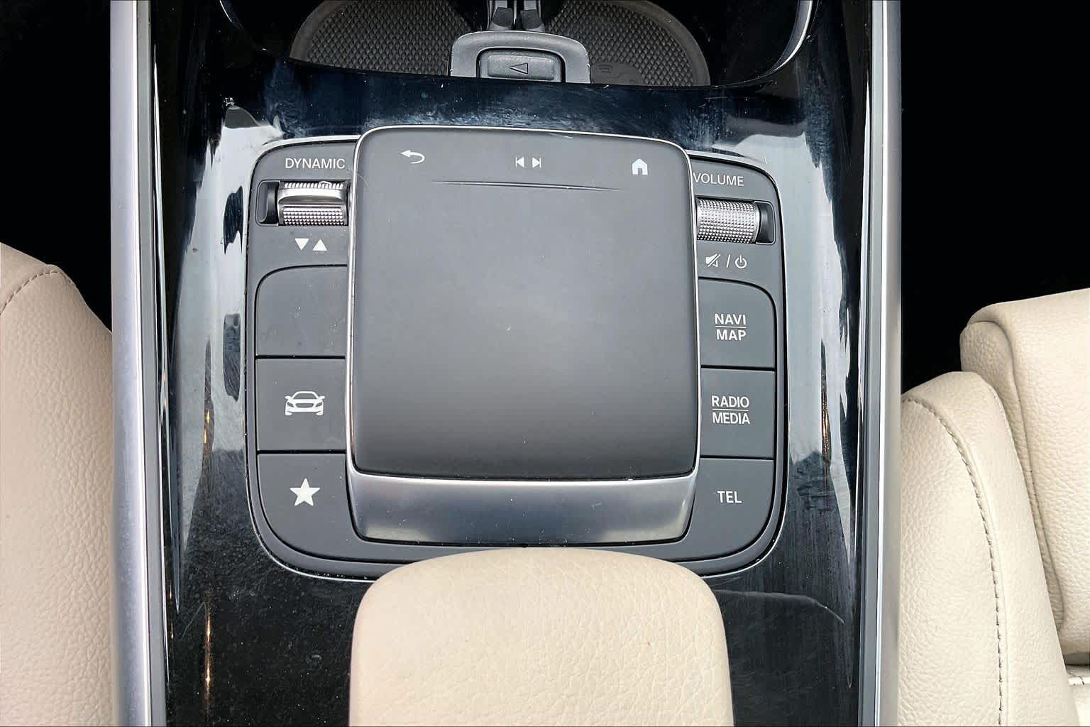 2022 Mercedes-Benz GLB GLB 250 Polar White at Mercedes-Benz of Houston North