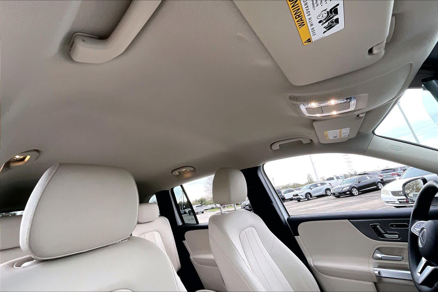 2022 Mercedes-Benz GLB GLB 250 Polar White at Mercedes-Benz of Houston North