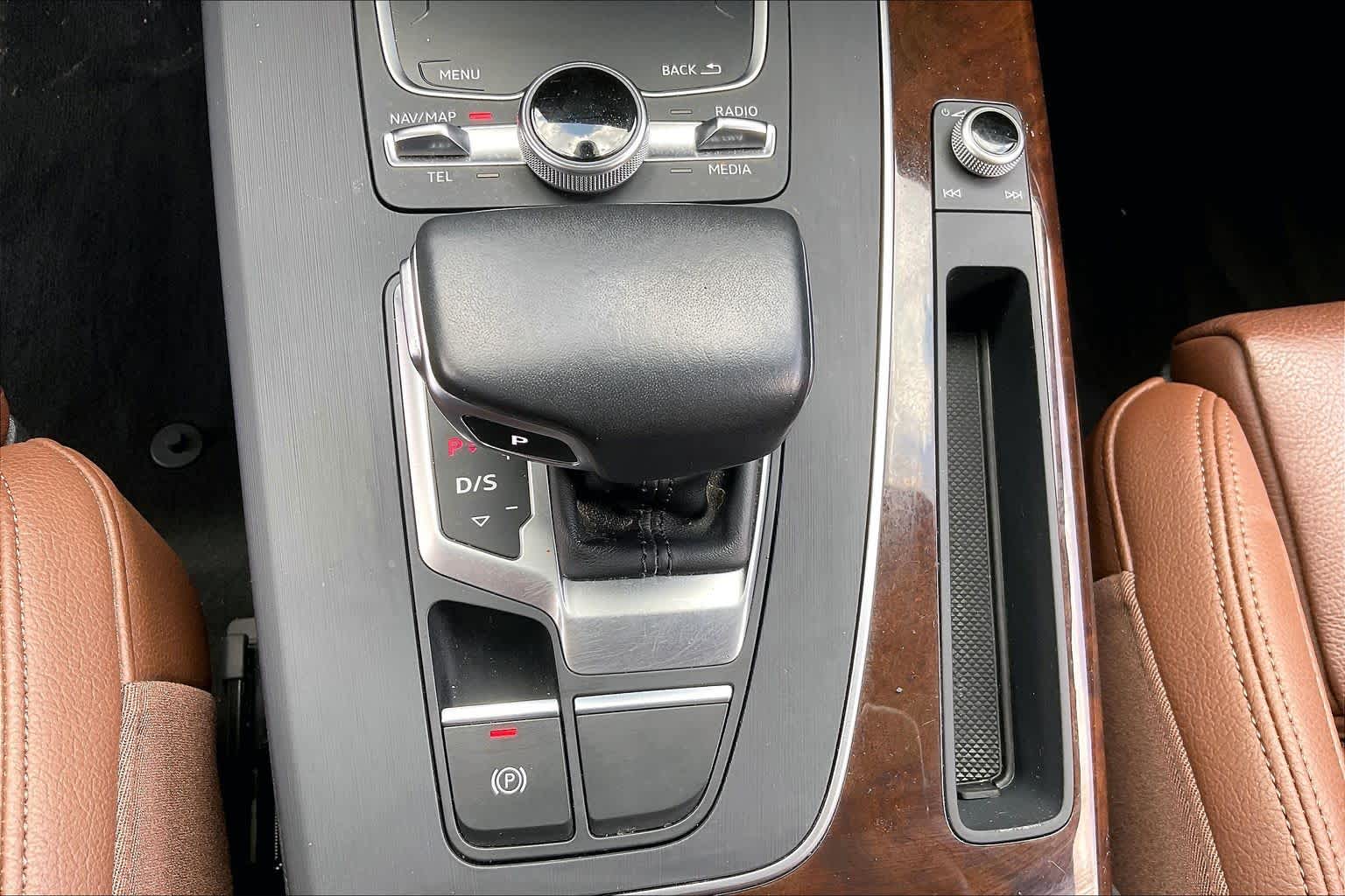 2018 Audi Q5 Premium Plus Ibis White at Group 1 Toyota Southwest