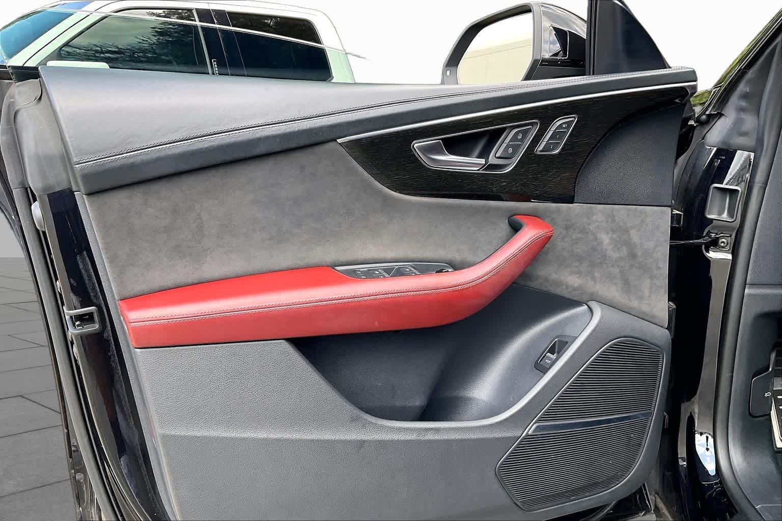 2021 Audi SQ8 photo 19 of 34