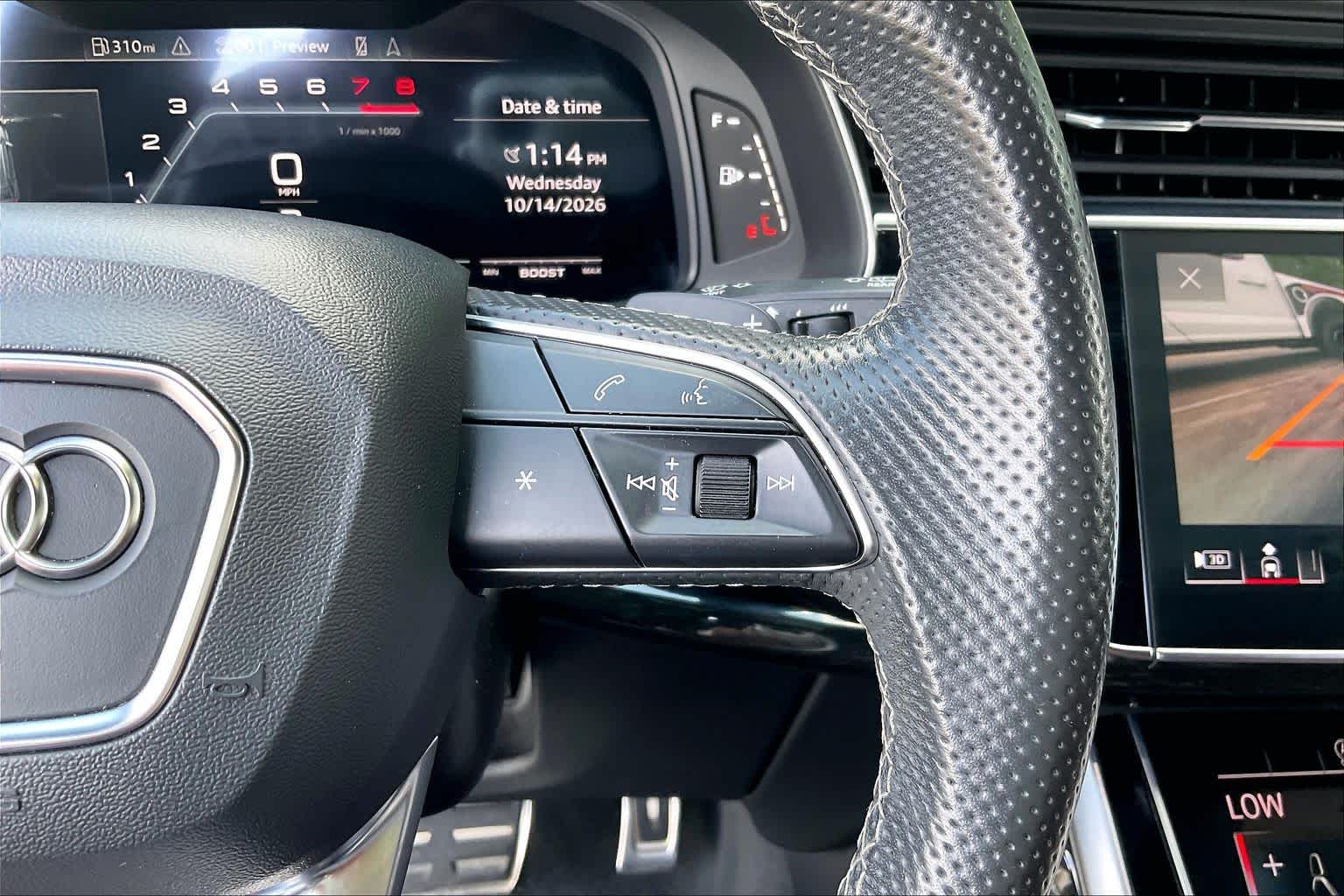 2021 Audi SQ8 photo 22 of 34